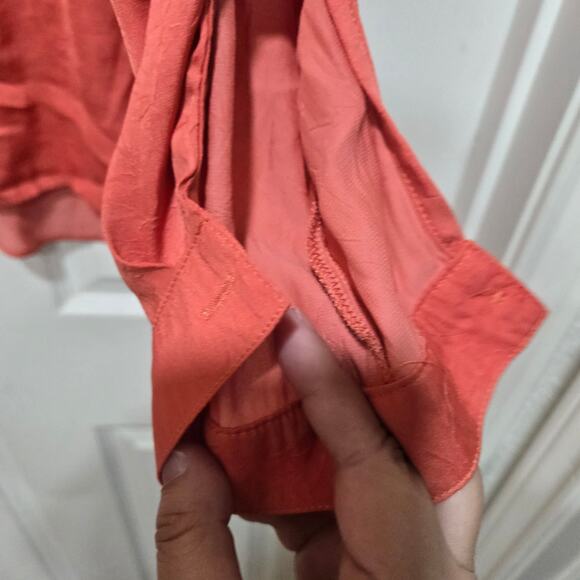 Democracy Terracotta Blouse Medium Roll-Tab Sleeve Button Front - Picture 6 of 11